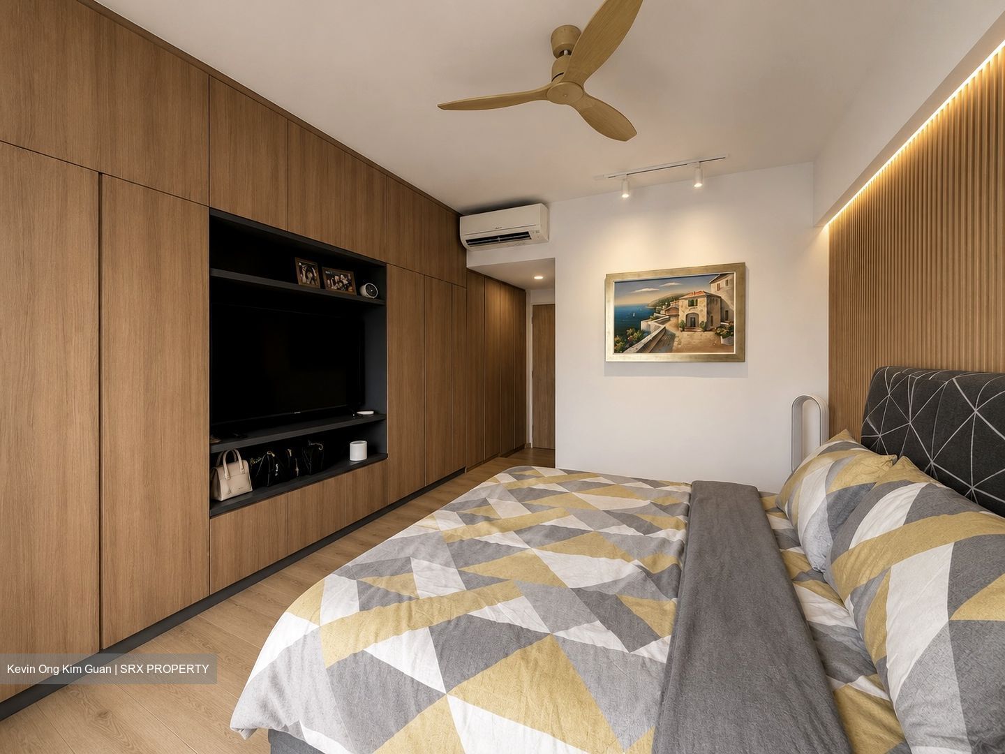 Parkview Apartments (D23), Apartment #584884521